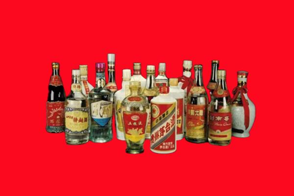 喀什市回收十八老酒.jpg